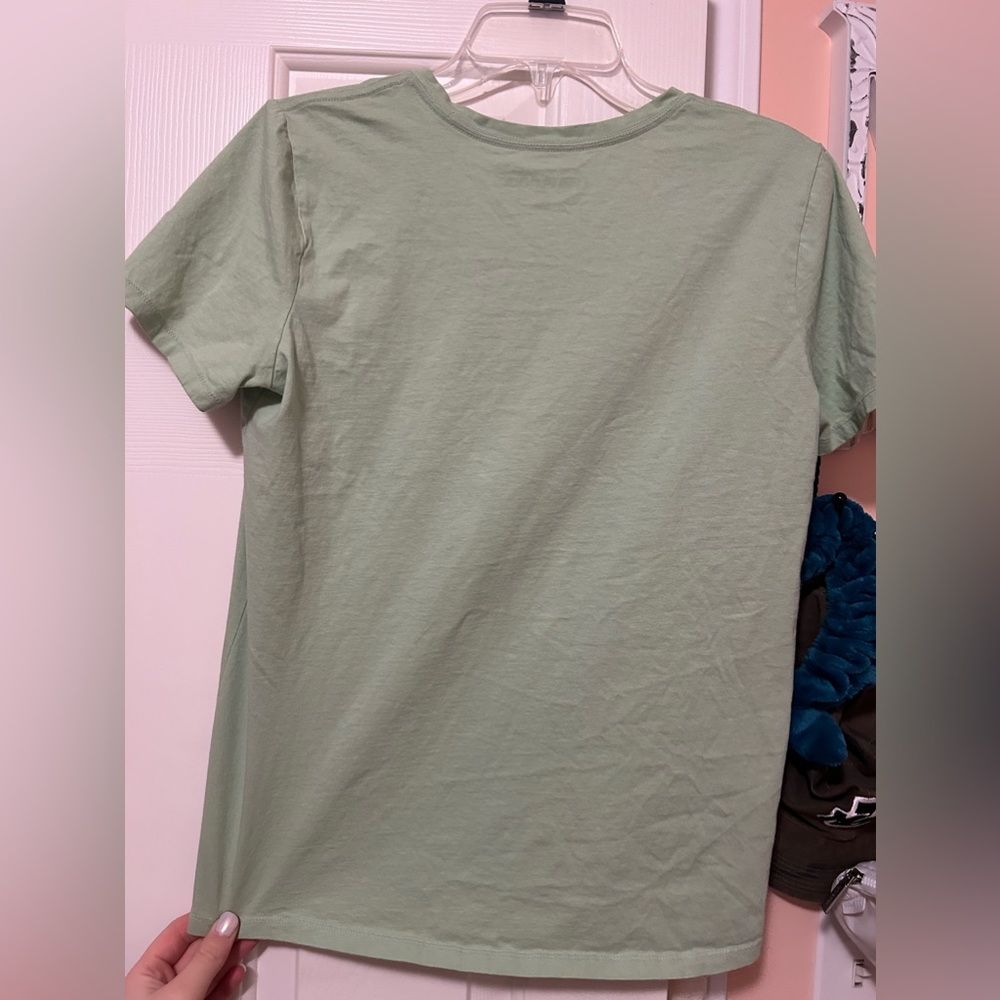 Life is Good V neck Tshirt - Picture 4 of 6